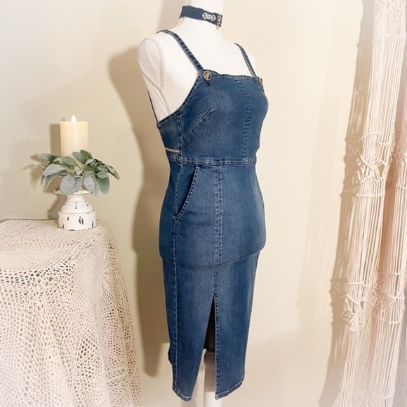 Guess Dark Denim Midi Dress with Straps and Side Slit - Picture 4 of 13